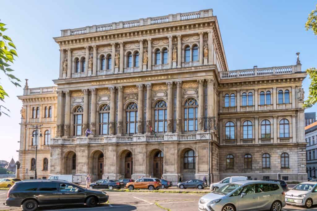 A magyar tudomány napja: egy sorsfordító felajánlásra emlékezünk