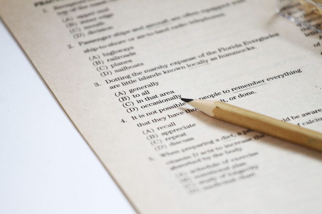 Diploma nyelvvizsga nélkül – Hamarosan megszavazhatja az Országgyűlés a végleges mentességet