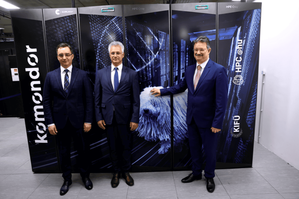 Komondor, a szuperszámítógép beköltözött a Debreceni Egyetemre