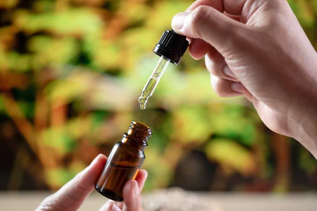 Nem drog, nem is csodaszer, de van amire jó a CBD
