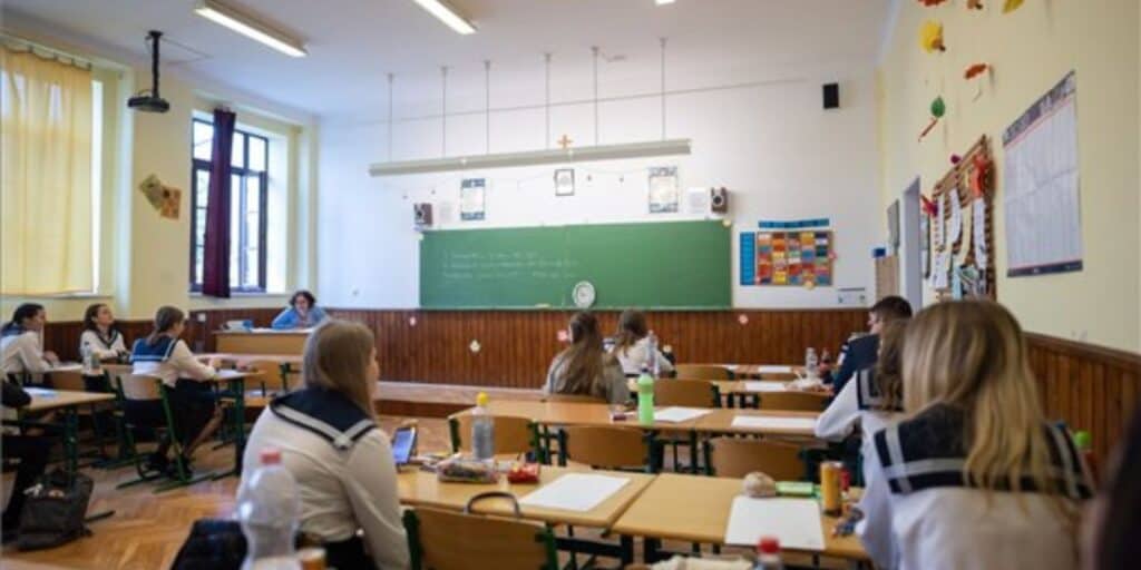 Közel 19 ezren emelt szintű érettségit tesznek angolból