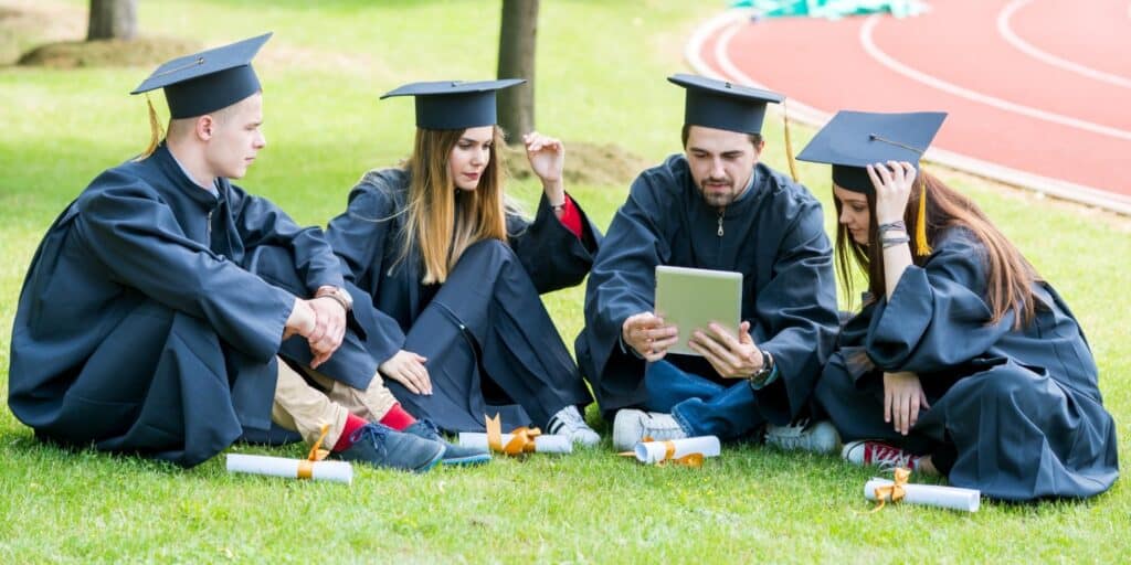 Az egyetemisták legjobban várt eseménye: a diplomaosztó