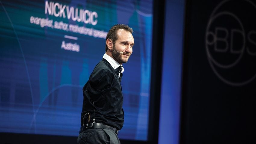 Isten evangéliumát hirdeti a súlyos fogyatékkal élő prédikátor – Nick Vujicic Budapesten járt