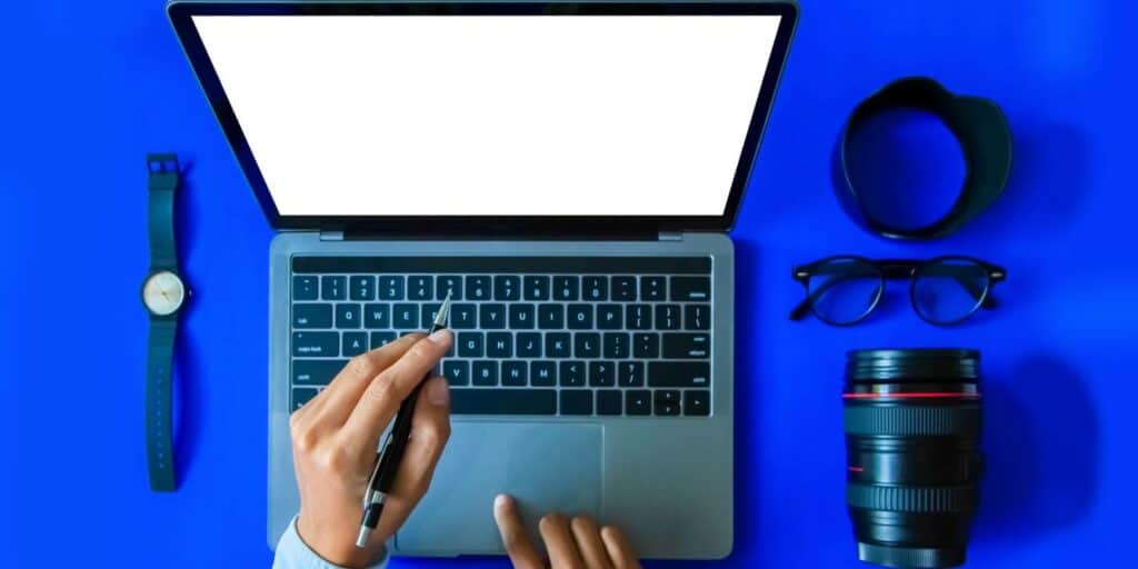 Íme a 2023/24-es tanév őszi informatika érettségi feladatsora és hivatalos megoldókulcsa