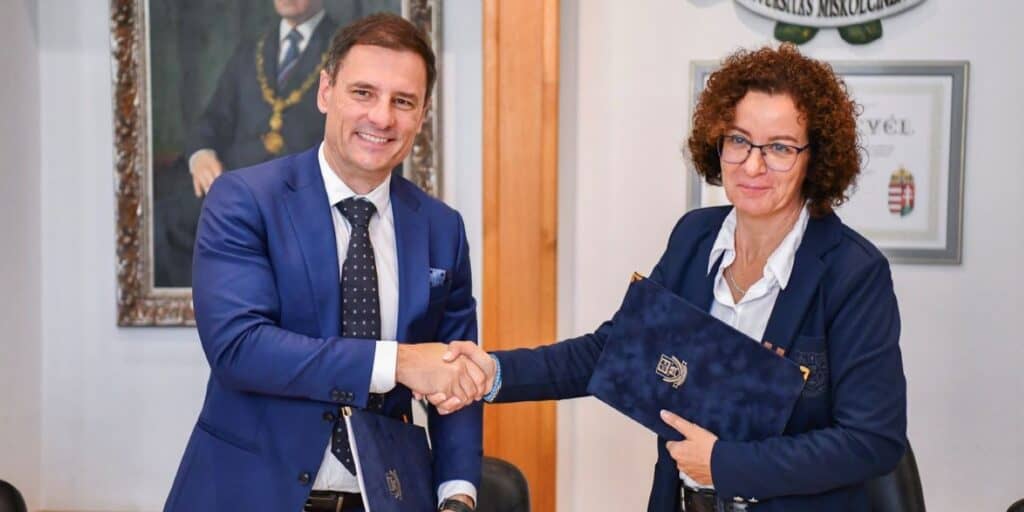 Áldozatsegítő képzéssel bővült a Miskolci Egyetem képzési kínálata