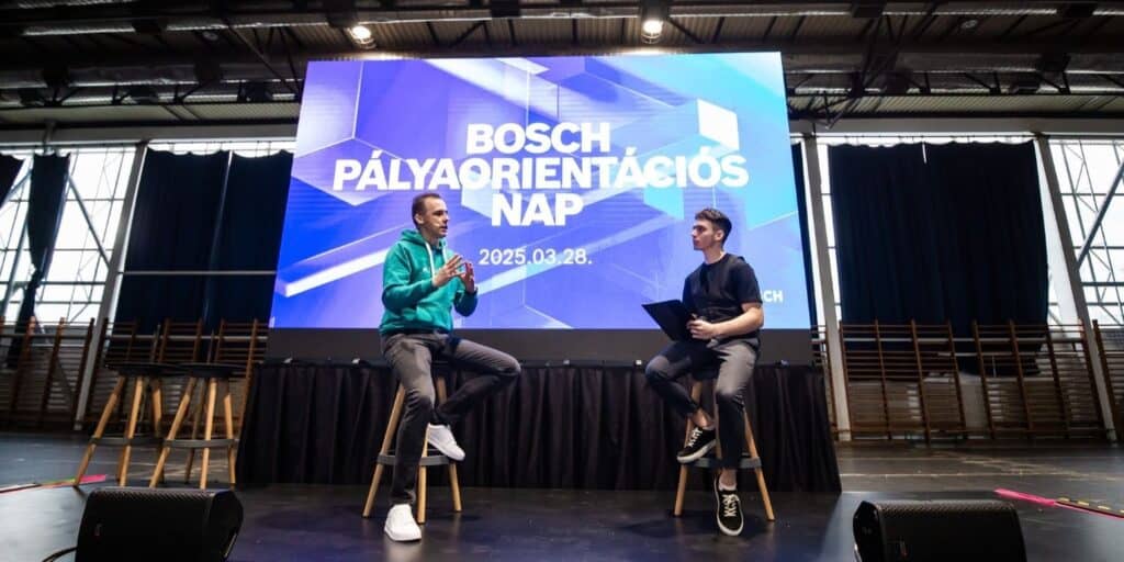 Bosch innovációs nyílt nap: Gimnazisták a jövő technológiái között