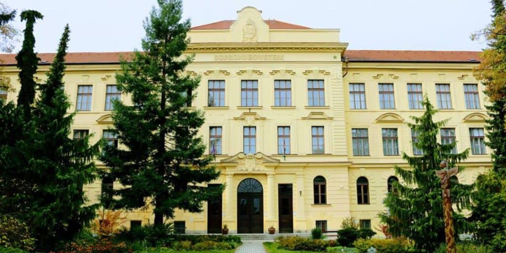 A Soproni Egyetem is csatlakozott a Tanítsunk Magyarországért Programhoz
