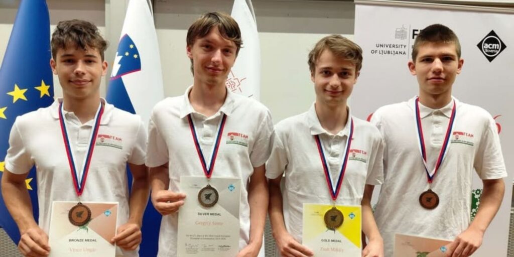 A magyarok négy érmet szereztek a Közép-európai Informatikai Diákolimpián